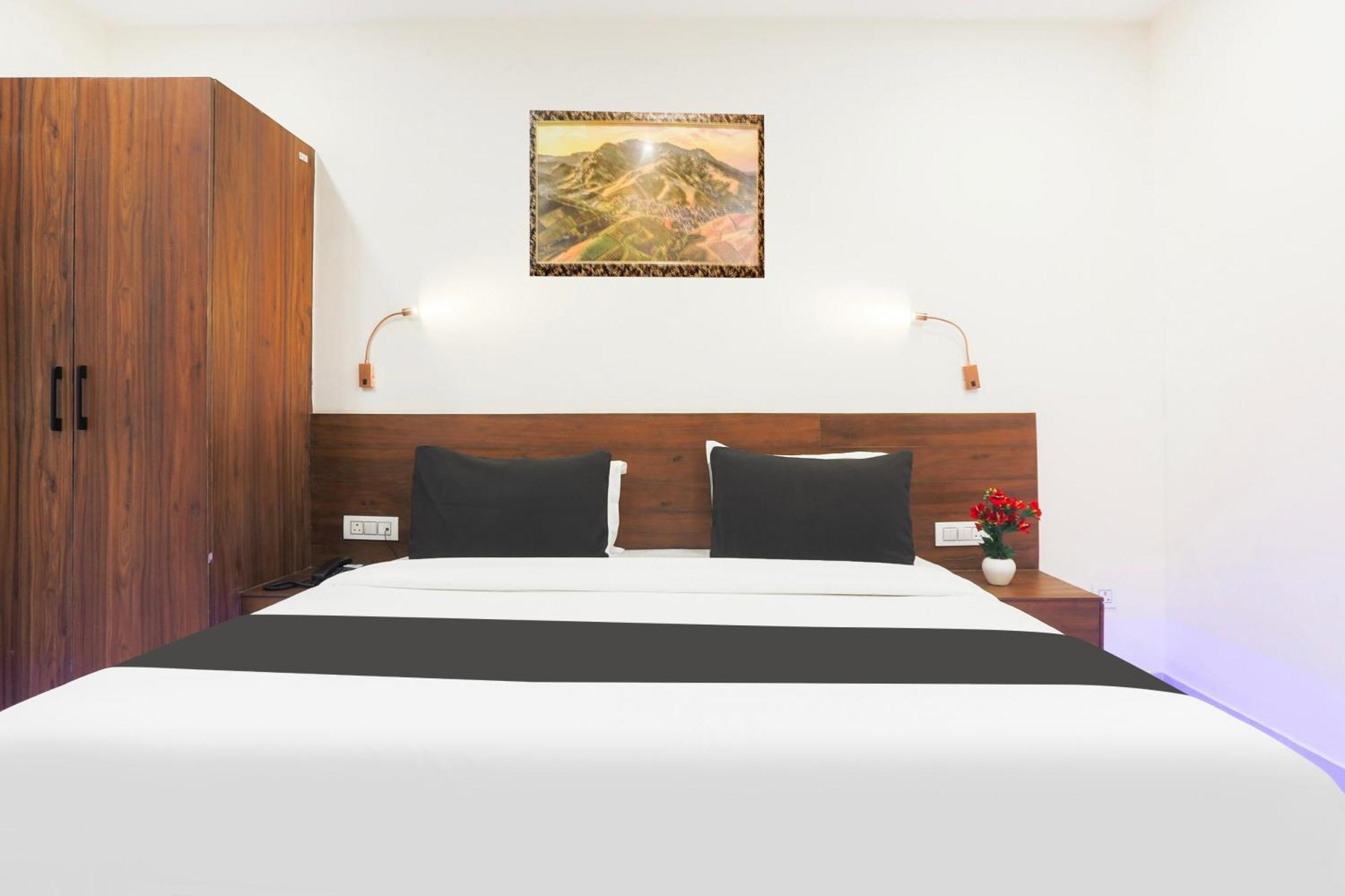 Super Townhouse Vikaspuri 호텔 델리 외부 사진