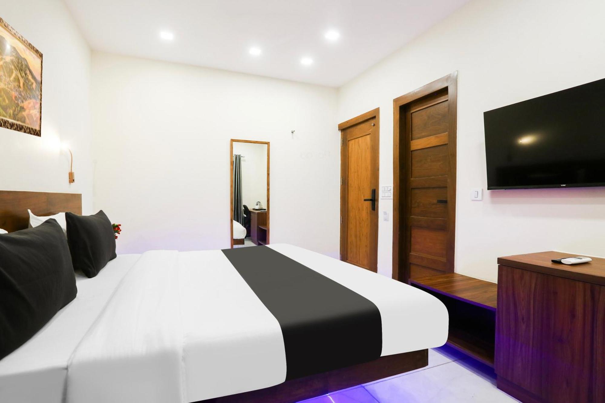 Super Townhouse Vikaspuri 호텔 델리 외부 사진