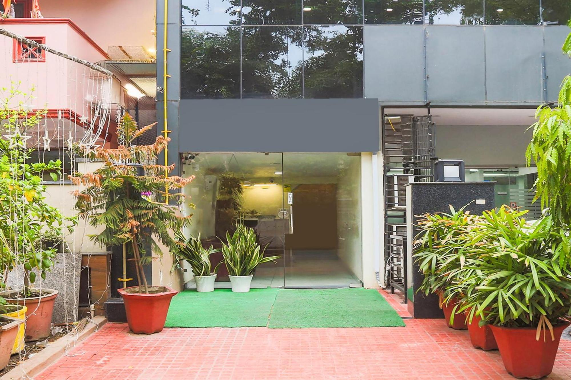 Super Townhouse Vikaspuri 호텔 델리 외부 사진